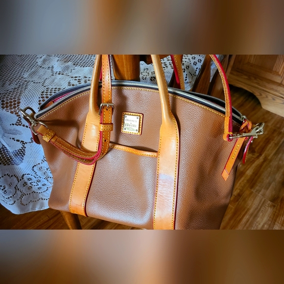 Handbag - Picture 1 of 3